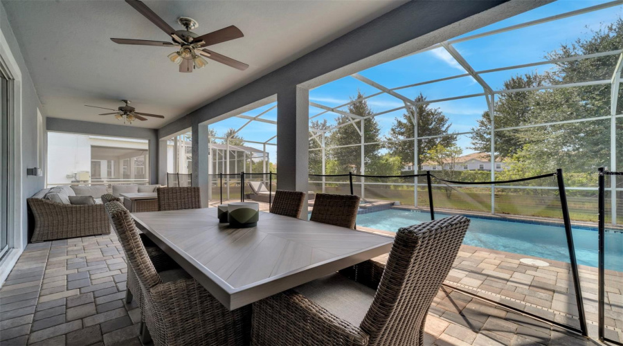 DAVENPORT, Florida 33896, 6 Bedrooms Bedrooms, ,6 BathroomsBathrooms,Residential,For Sale,MAIDSTONE,0,MFRS5112700
