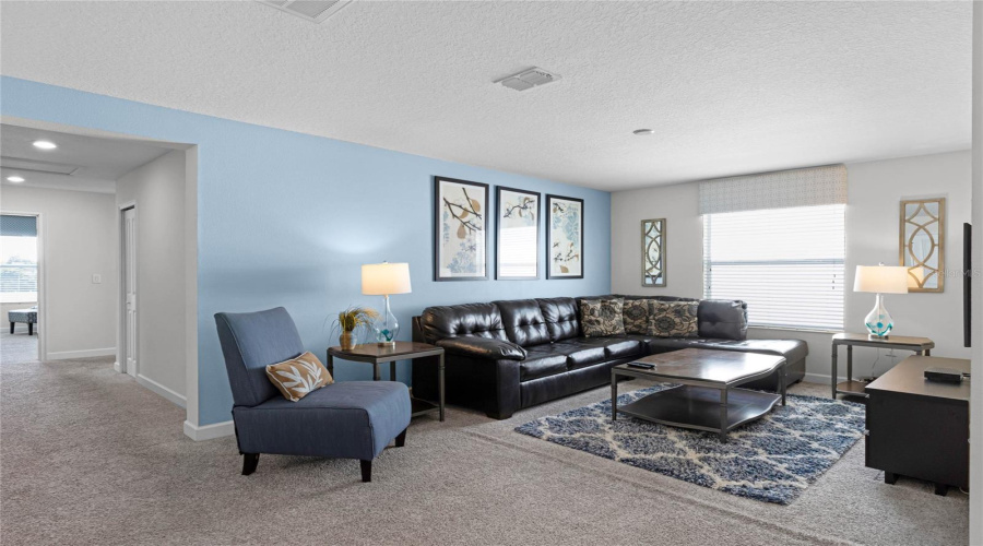 DAVENPORT, Florida 33896, 6 Bedrooms Bedrooms, ,5 BathroomsBathrooms,Residential,For Sale,MOON VALLEY,0,MFRO6242798