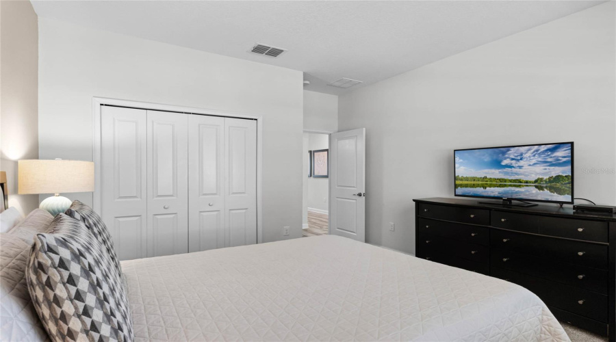 DAVENPORT, Florida 33896, 6 Bedrooms Bedrooms, ,5 BathroomsBathrooms,Residential,For Sale,MOON VALLEY,0,MFRO6242798