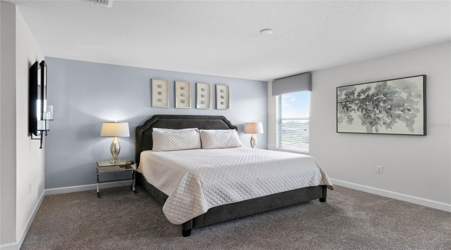 DAVENPORT, Florida 33896, 6 Bedrooms Bedrooms, ,5 BathroomsBathrooms,Residential,For Sale,MOON VALLEY,0,MFRO6242798