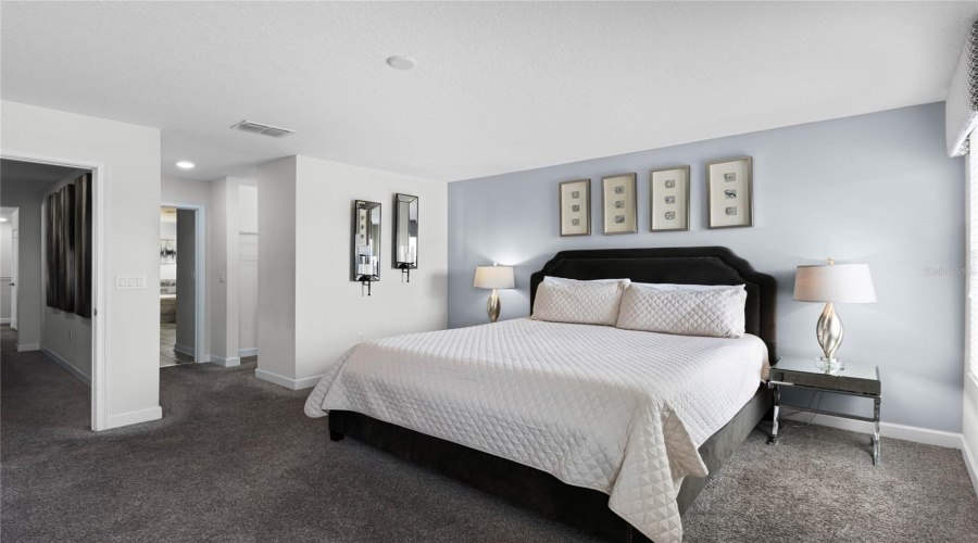 DAVENPORT, Florida 33896, 6 Bedrooms Bedrooms, ,5 BathroomsBathrooms,Residential,For Sale,MOON VALLEY,0,MFRO6242798
