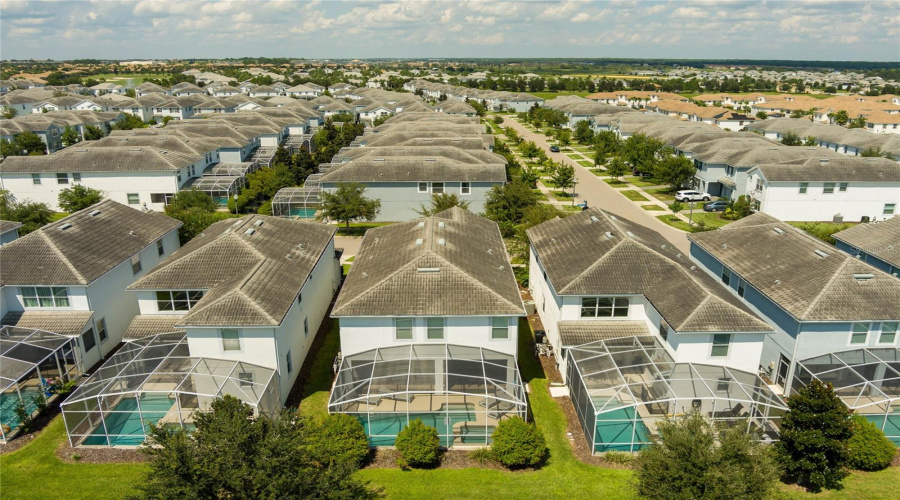 DAVENPORT, Florida 33896, 6 Bedrooms Bedrooms, ,5 BathroomsBathrooms,Residential,For Sale,MOON VALLEY,0,MFRO6242798