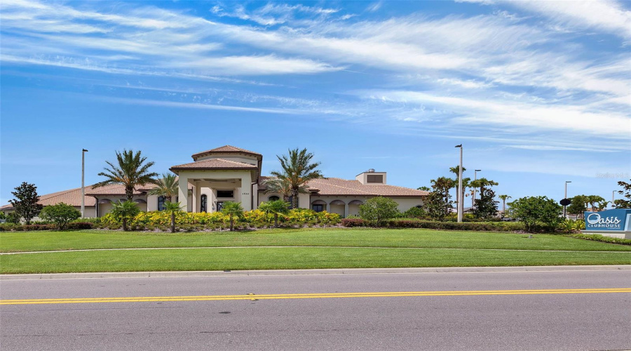DAVENPORT, Florida 33896, 6 Bedrooms Bedrooms, ,5 BathroomsBathrooms,Residential,For Sale,MOON VALLEY,0,MFRO6242798