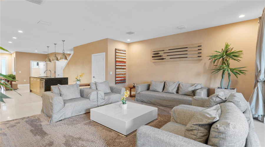 KISSIMMEE, Florida 34747, 4 Bedrooms Bedrooms, ,4 BathroomsBathrooms,Residential,For Sale,BRASILIA,0,MFRO6244440