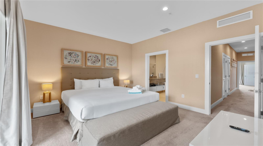 KISSIMMEE, Florida 34747, 4 Bedrooms Bedrooms, ,4 BathroomsBathrooms,Residential,For Sale,BRASILIA,0,MFRO6244440
