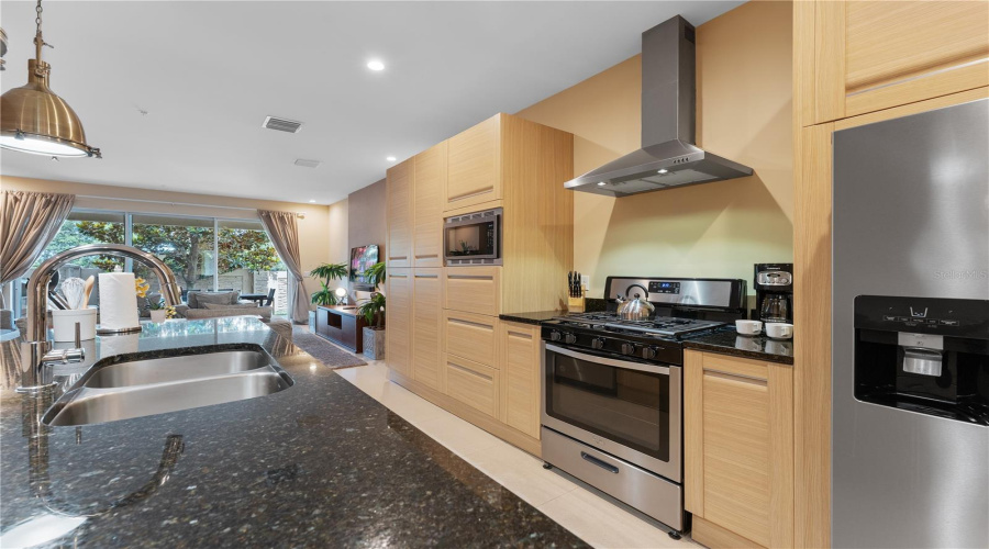 KISSIMMEE, Florida 34747, 4 Bedrooms Bedrooms, ,4 BathroomsBathrooms,Residential,For Sale,BRASILIA,0,MFRO6244440