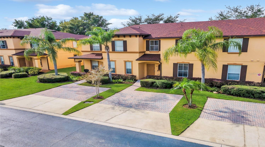 DAVENPORT, Florida 33897, 4 Bedrooms Bedrooms, ,3 BathroomsBathrooms,Residential,For Sale,VERONA,MFRO6244553
