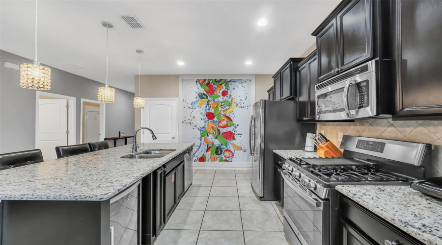 DAVENPORT, Florida 33837, 5 Bedrooms Bedrooms, ,5 BathroomsBathrooms,Residential,For Sale,TERRASONESTA,0,MFRO6244690