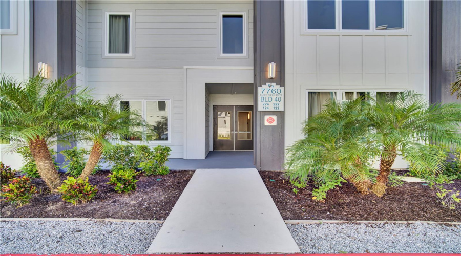 KISSIMMEE, Florida 34747, 4 Bedrooms Bedrooms, ,3 BathroomsBathrooms,Residential,For Sale,SANDY RIDGE DR,MFRO6240954
