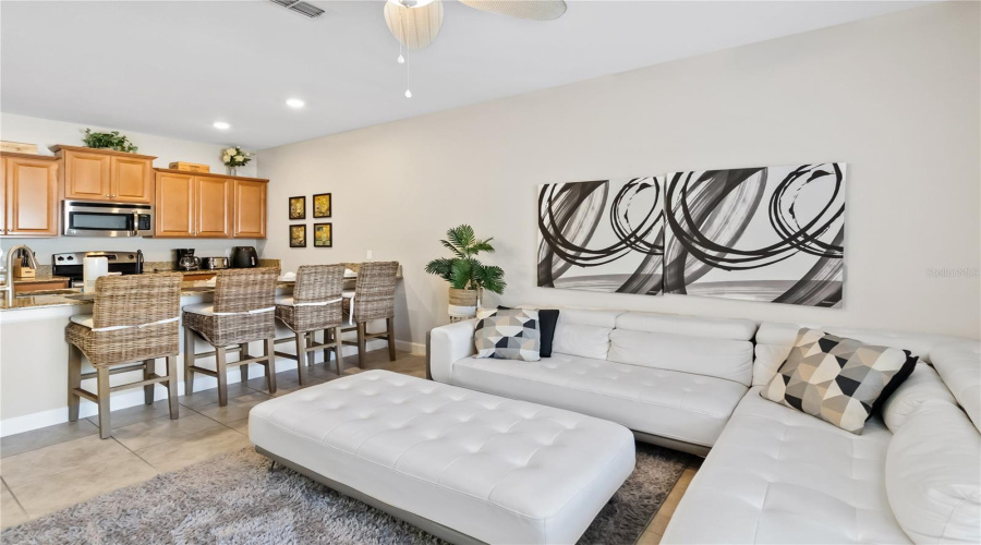 KISSIMMEE, Florida 34746, 4 Bedrooms Bedrooms, ,3 BathroomsBathrooms,Residential,For Sale,CLOCK TOWER,0,MFRS5112834