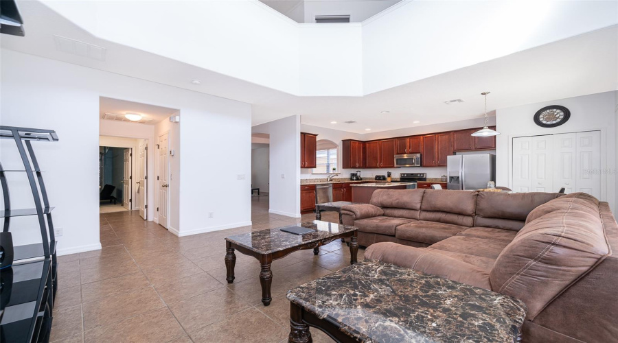 DAVENPORT, Florida 33837, 6 Bedrooms Bedrooms, ,4 BathroomsBathrooms,Residential,For Sale,ORANGE COSMOS,0,MFRO6171856