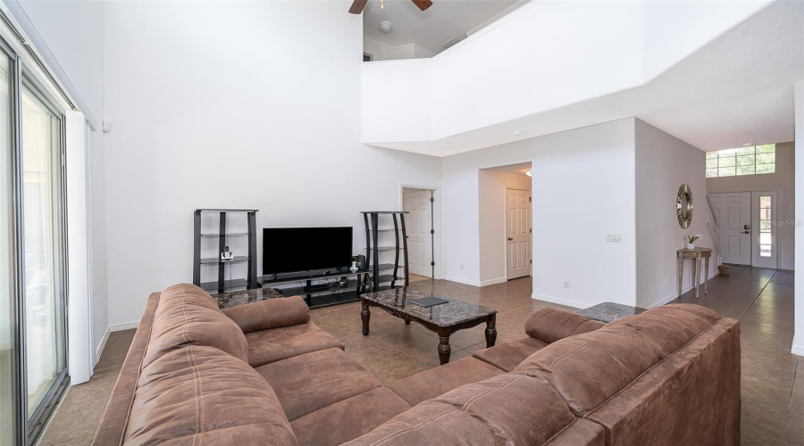 DAVENPORT, Florida 33837, 6 Bedrooms Bedrooms, ,4 BathroomsBathrooms,Residential,For Sale,ORANGE COSMOS,0,MFRO6171856