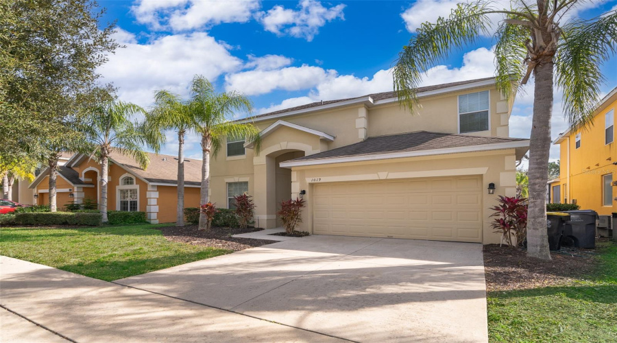 DAVENPORT, Florida 33837, 6 Bedrooms Bedrooms, ,4 BathroomsBathrooms,Residential,For Sale,ORANGE COSMOS,0,MFRO6171856