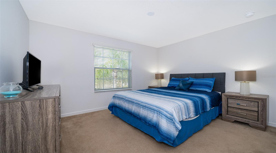 DAVENPORT, Florida 33837, 6 Bedrooms Bedrooms, ,4 BathroomsBathrooms,Residential,For Sale,ORANGE COSMOS,0,MFRO6171856