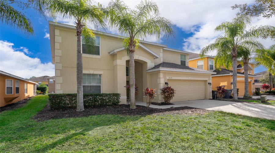 DAVENPORT, Florida 33837, 6 Bedrooms Bedrooms, ,4 BathroomsBathrooms,Residential,For Sale,ORANGE COSMOS,0,MFRO6171856