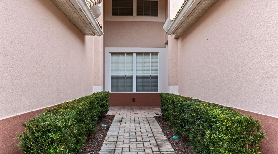 Davenport, Florida 33896, 3 Bedrooms Bedrooms, ,2 Bathroomsbathrooms,Residential,For Sale,Gilford Point,Mfro6152408