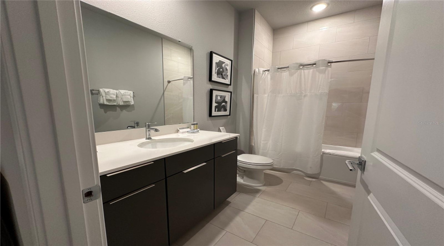KISSIMMEE, Florida 34747, 4 Bedrooms Bedrooms, ,3 BathroomsBathrooms,Residential,For Sale,SANDY RIDGE DR,0,MFRO6244142