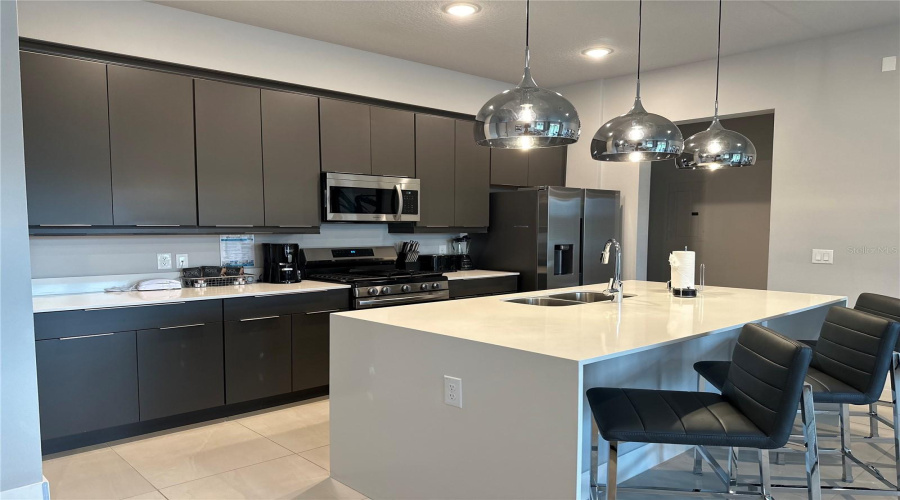 KISSIMMEE, Florida 34747, 4 Bedrooms Bedrooms, ,3 BathroomsBathrooms,Residential,For Sale,SANDY RIDGE DR,0,MFRO6244142