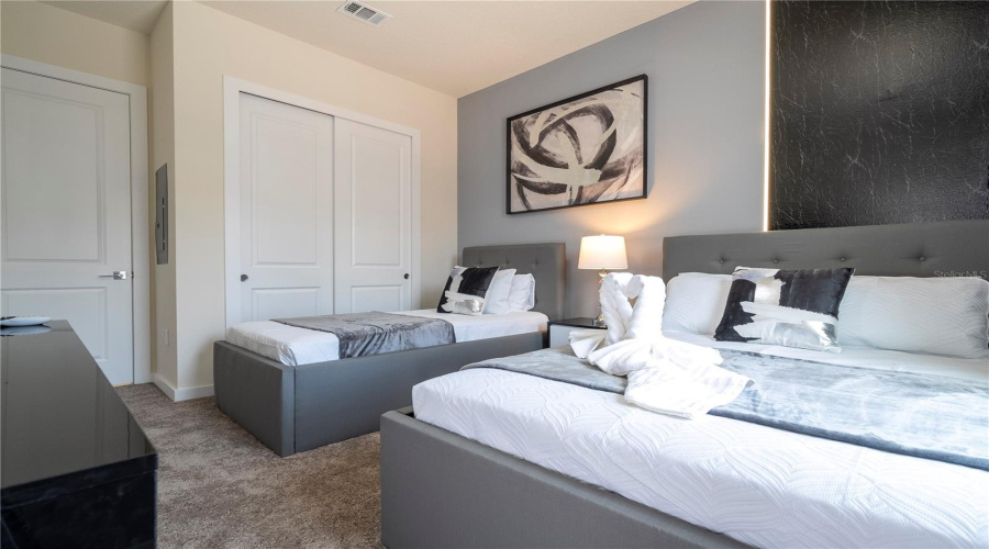 KISSIMMEE, Florida 34747, 3 Bedrooms Bedrooms, ,3 BathroomsBathrooms,Residential,For Sale,SUNFLOWER,0,MFRO6247302