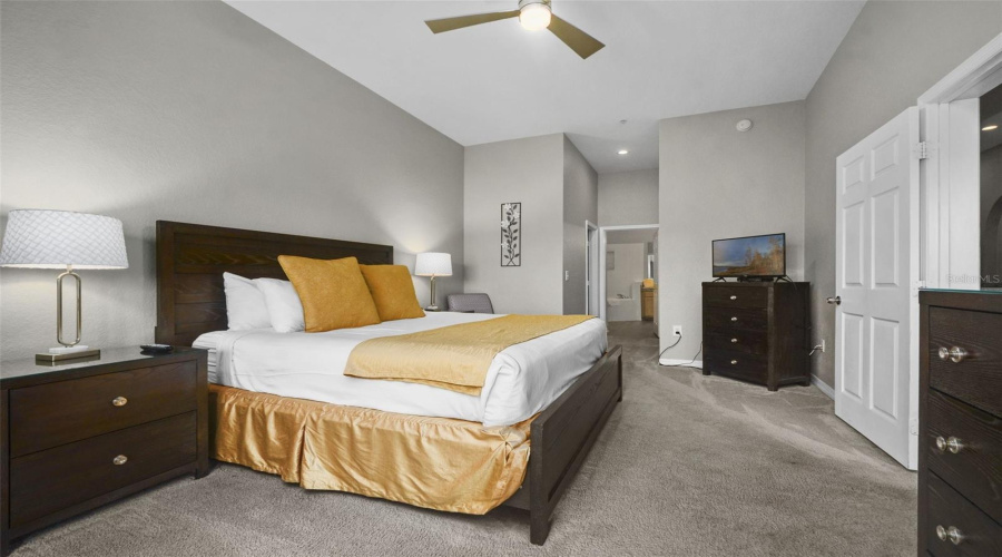KISSIMMEE, Florida 34747, 3 Bedrooms Bedrooms, ,2 BathroomsBathrooms,Residential,For Sale,PIRATES RETREAT,MFRTB8306861