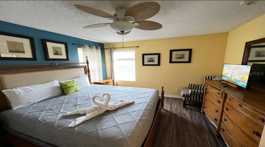 KISSIMMEE, Florida 34747, 6 Bedrooms Bedrooms, ,5 BathroomsBathrooms,Residential,For Sale,LIDO KEY,0,MFRO6247930