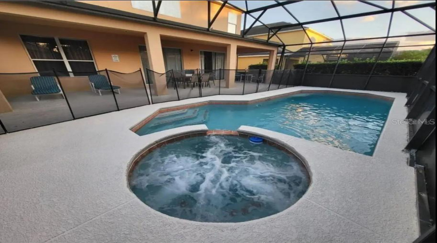 KISSIMMEE, Florida 34747, 6 Bedrooms Bedrooms, ,5 BathroomsBathrooms,Residential,For Sale,LIDO KEY,0,MFRO6247930