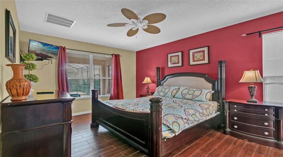 KISSIMMEE, Florida 34747, 6 Bedrooms Bedrooms, ,5 BathroomsBathrooms,Residential,For Sale,LIDO KEY,0,MFRO6247930