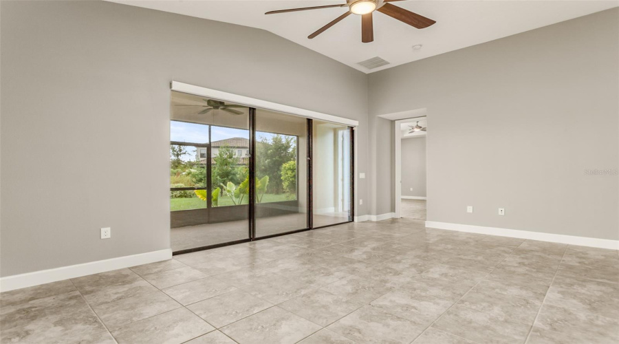 KISSIMMEE, Florida 34746, 3 Bedrooms Bedrooms, ,2 BathroomsBathrooms,Residential,For Sale,CARRICK BEND,0,MFRO6248003