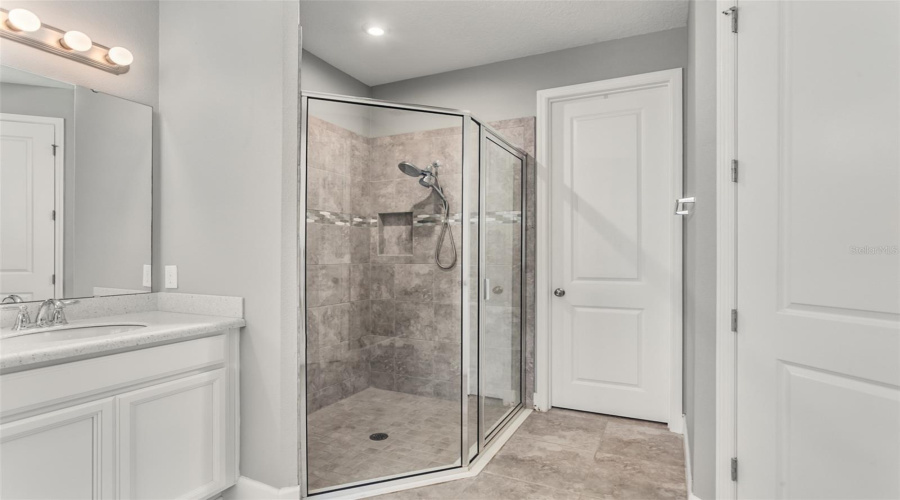 KISSIMMEE, Florida 34746, 3 Bedrooms Bedrooms, ,2 BathroomsBathrooms,Residential,For Sale,CARRICK BEND,0,MFRO6248003