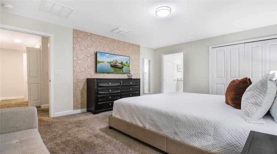 DAVENPORT, Florida 33896, 4 Bedrooms Bedrooms, ,3 BathroomsBathrooms,Residential,For Sale,PEBBLE BEACH,MFRO6248369