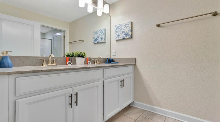 DAVENPORT, Florida 33896, 4 Bedrooms Bedrooms, ,3 BathroomsBathrooms,Residential,For Sale,PEBBLE BEACH,MFRO6248369