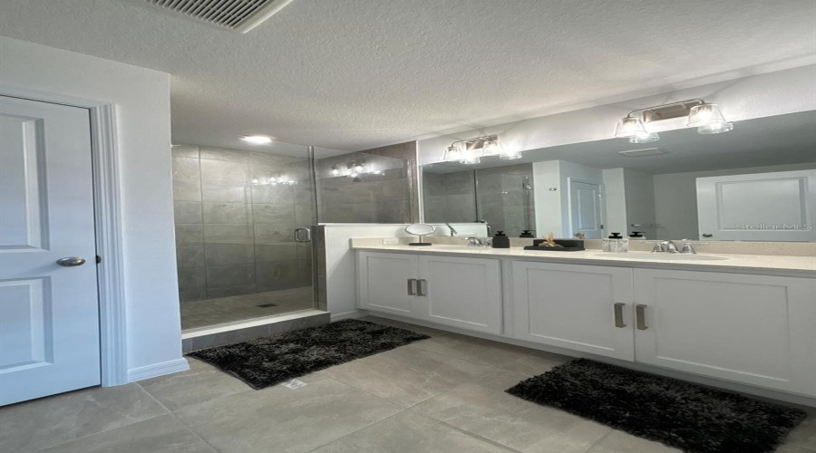 DAVENPORT, Florida 33896, 3 Bedrooms Bedrooms, ,2 BathroomsBathrooms,Residential,For Sale,LONGBOAT,0,MFRS5111671