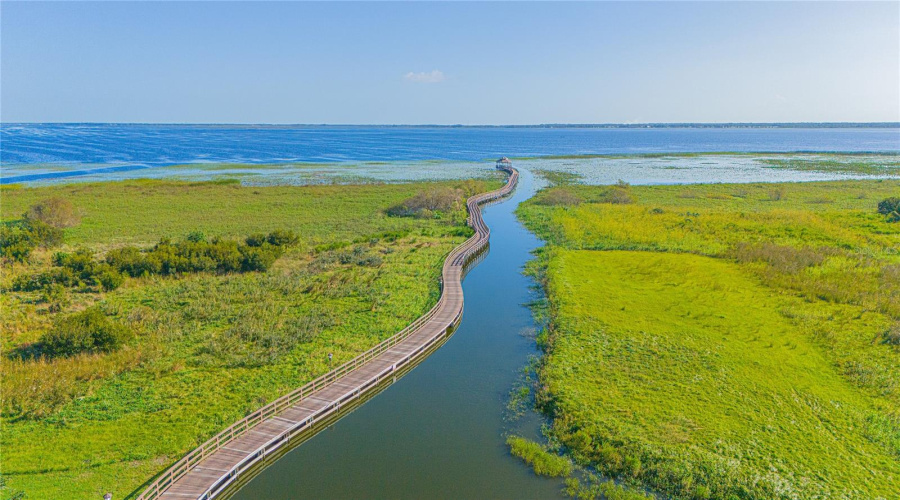 Canal To Lake Toho