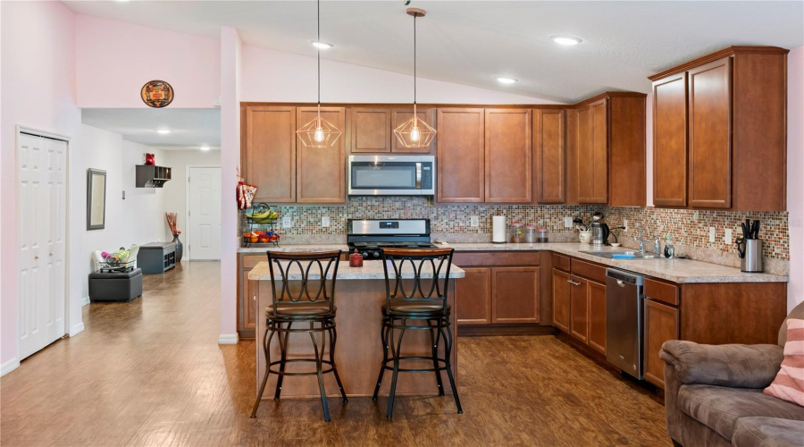 DAVENPORT, Florida 33897, 4 Bedrooms Bedrooms, ,2 BathroomsBathrooms,Residential,For Sale,BELLA VERANO,0,MFRO6249211