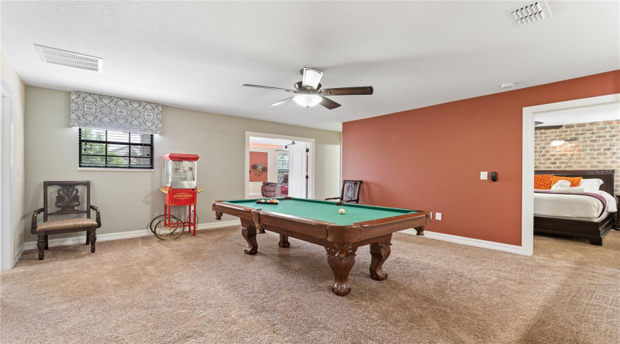 DAVENPORT, Florida 33896, 8 Bedrooms Bedrooms, ,5 BathroomsBathrooms,Residential,For Sale,THUNDERBIRD,0,MFRO6246013