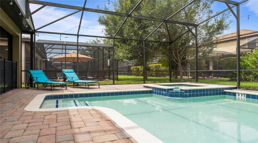 DAVENPORT, Florida 33896, 8 Bedrooms Bedrooms, ,5 BathroomsBathrooms,Residential,For Sale,THUNDERBIRD,0,MFRO6246013