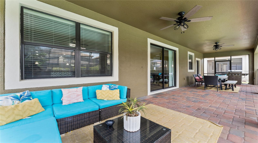DAVENPORT, Florida 33896, 8 Bedrooms Bedrooms, ,5 BathroomsBathrooms,Residential,For Sale,THUNDERBIRD,0,MFRO6246013