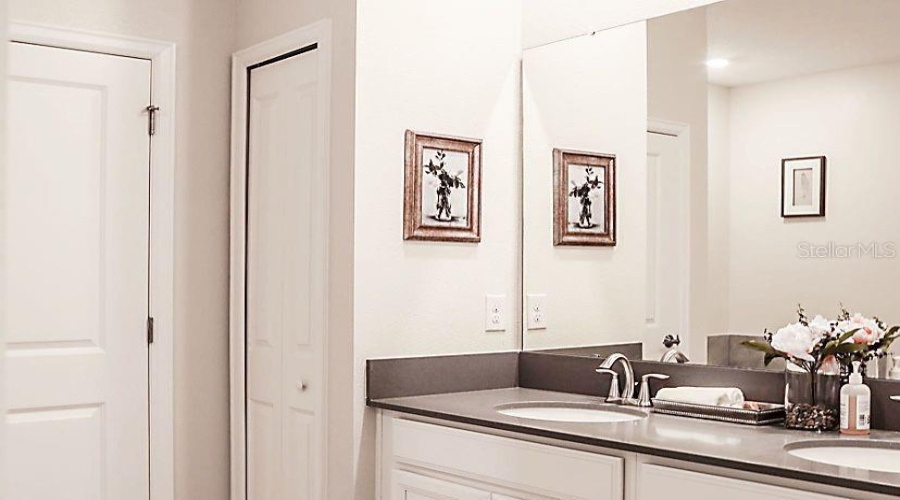 KISSIMMEE, Florida 34746, 9 Bedrooms Bedrooms, ,5 BathroomsBathrooms,Residential,For Sale,NARRATIVE,0,MFRO6250936