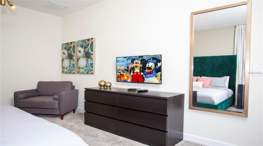 KISSIMMEE, Florida 34746, 7 Bedrooms Bedrooms, ,5 BathroomsBathrooms,Residential,For Sale,TARGET,0,MFRS5103555