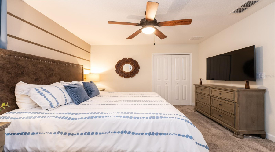 KISSIMMEE, Florida 34746, 8 Bedrooms Bedrooms, ,5 BathroomsBathrooms,Residential,For Sale,TARGET,0,MFRO6250884