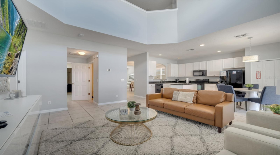 KISSIMMEE, Florida 34746, 6 Bedrooms Bedrooms, ,5 BathroomsBathrooms,Residential,For Sale,DHARMA,0,MFRS5114389