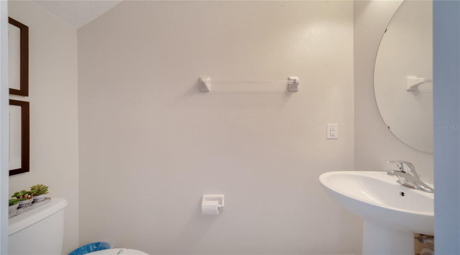 KISSIMMEE, Florida 34746, 6 Bedrooms Bedrooms, ,5 BathroomsBathrooms,Residential,For Sale,DHARMA,0,MFRS5114389