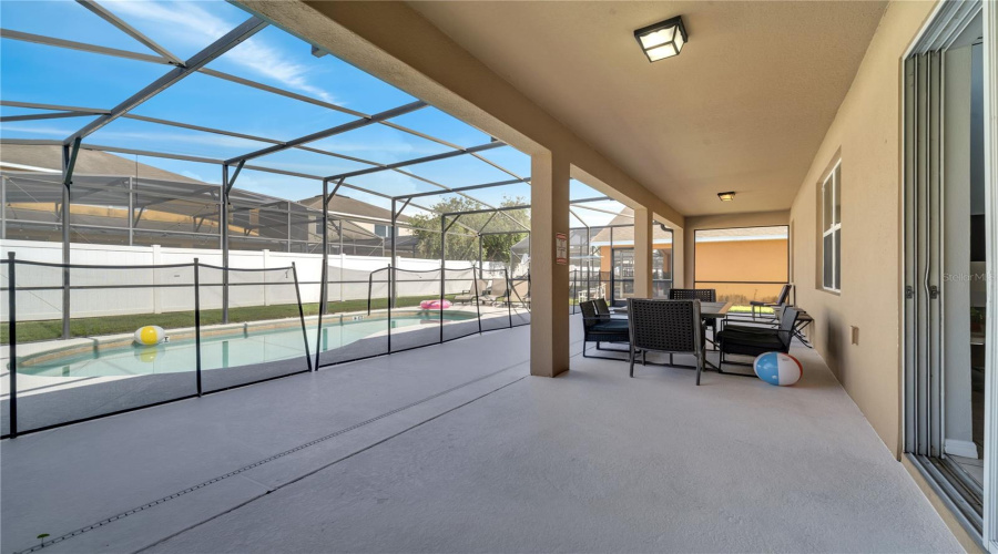 KISSIMMEE, Florida 34746, 6 Bedrooms Bedrooms, ,5 BathroomsBathrooms,Residential,For Sale,DHARMA,0,MFRS5114389