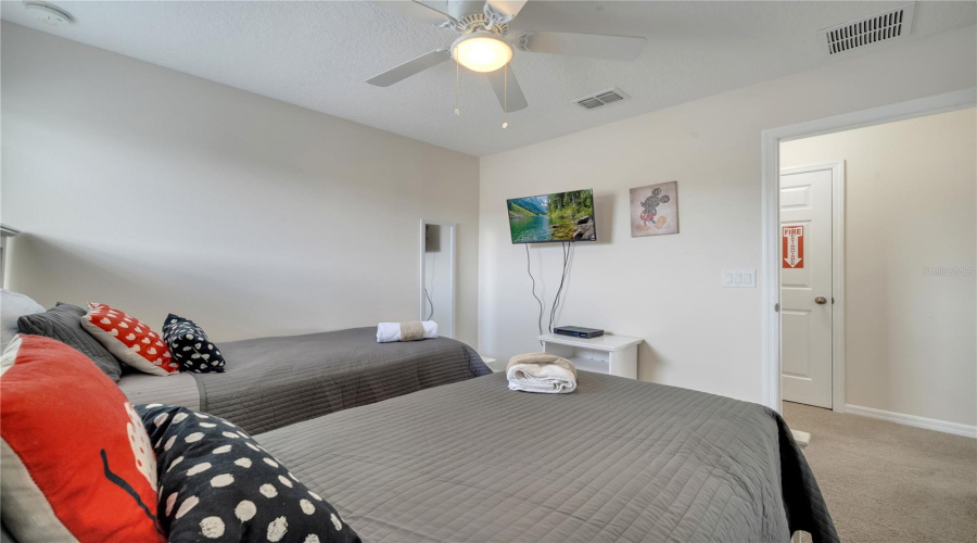 KISSIMMEE, Florida 34746, 6 Bedrooms Bedrooms, ,5 BathroomsBathrooms,Residential,For Sale,DHARMA,0,MFRS5114389