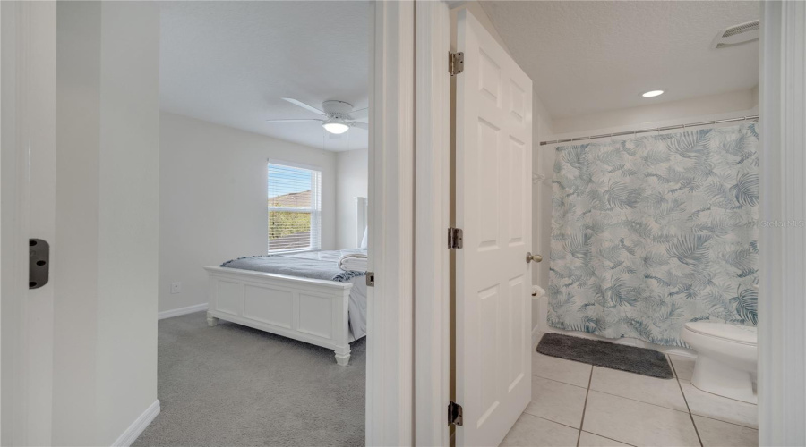 KISSIMMEE, Florida 34746, 6 Bedrooms Bedrooms, ,5 BathroomsBathrooms,Residential,For Sale,DHARMA,0,MFRS5114389