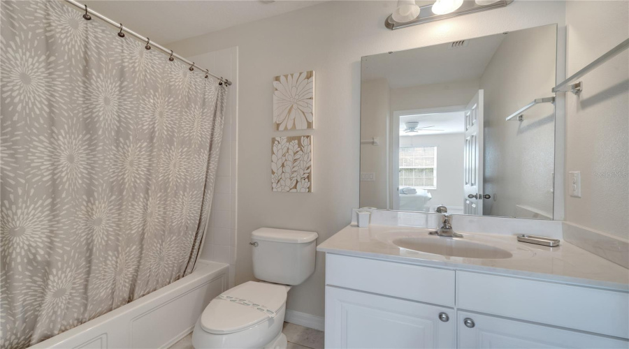 KISSIMMEE, Florida 34746, 6 Bedrooms Bedrooms, ,5 BathroomsBathrooms,Residential,For Sale,DHARMA,0,MFRS5114389