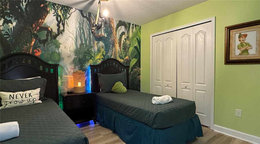 KISSIMMEE, Florida 34747, 6 Bedrooms Bedrooms, ,5 BathroomsBathrooms,Residential,For Sale,CANDY PALM,0,MFRS5114396