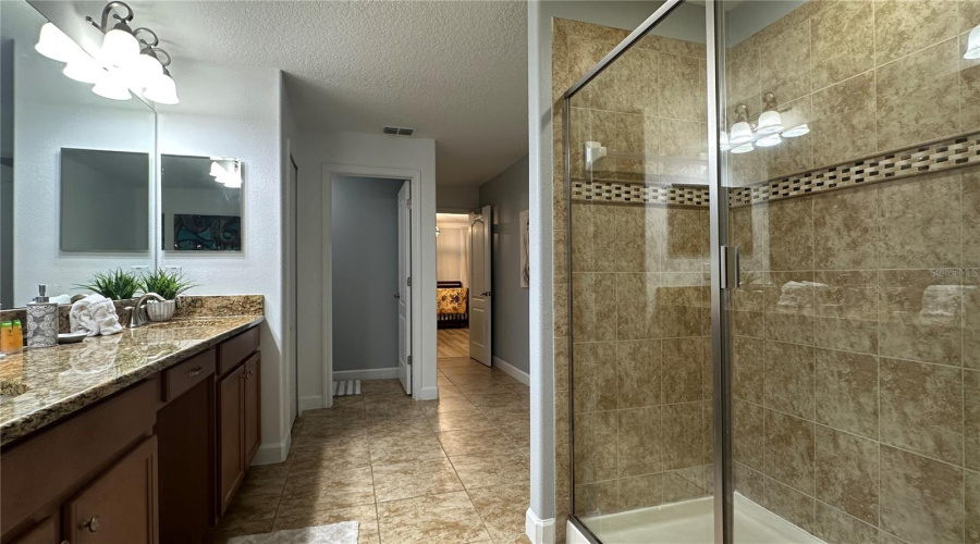 KISSIMMEE, Florida 34747, 6 Bedrooms Bedrooms, ,5 BathroomsBathrooms,Residential,For Sale,CANDY PALM,0,MFRS5114396