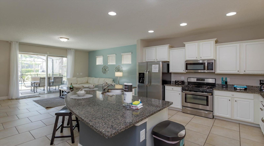 DAVENPORT, Florida 33837, 5 Bedrooms Bedrooms, ,4 BathroomsBathrooms,Residential,For Sale,WILDWOOD,0,MFRO6251831