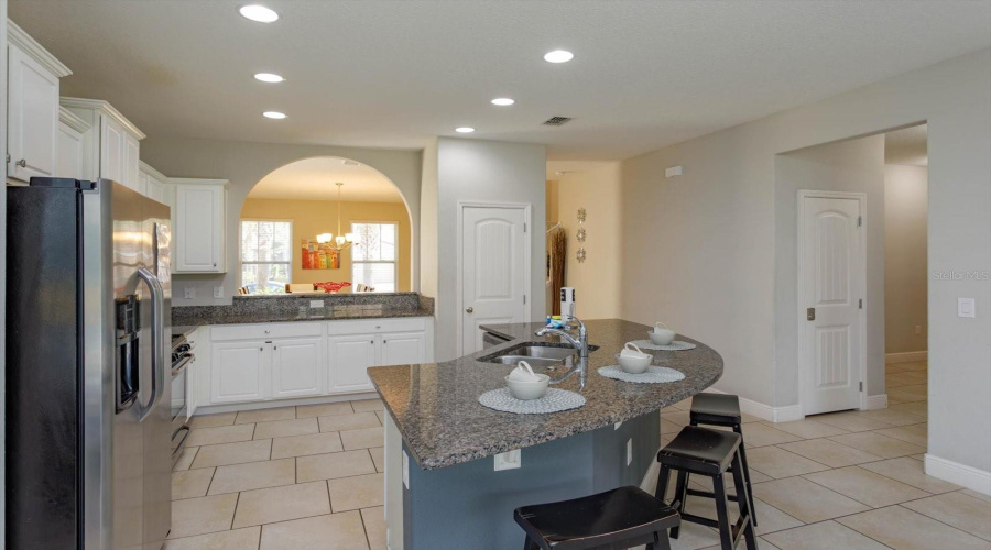 DAVENPORT, Florida 33837, 5 Bedrooms Bedrooms, ,4 BathroomsBathrooms,Residential,For Sale,WILDWOOD,0,MFRO6251831